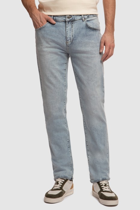 джинсы regular fit фотография