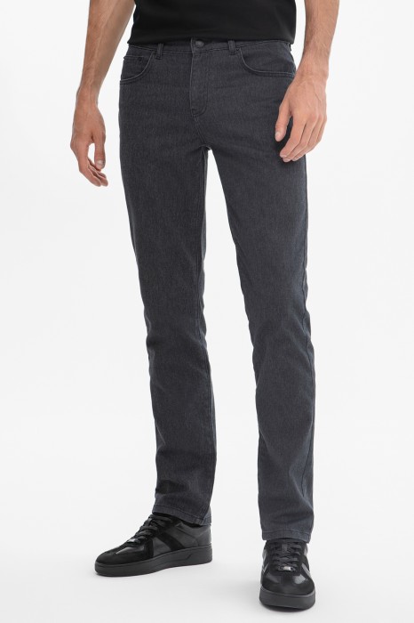 джинсы regular fit фотография