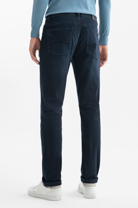 джинсы regular fit по цене 10990 руб вид справа