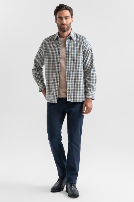 фланелевая рубашка в клетку из россии вид сбоку