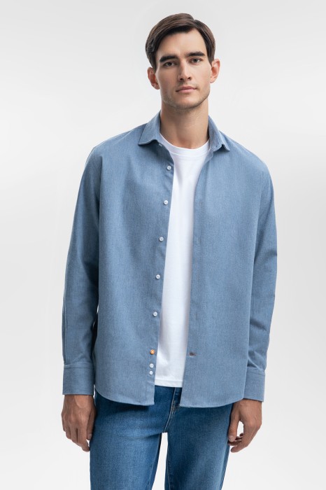 фланелевая сорочка из устойчивой к сминанию ткани фотография