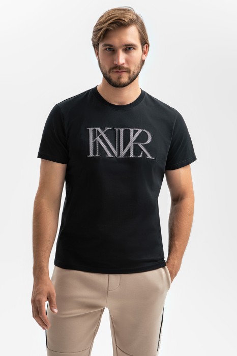 футболка из хлопка с логотипом фотография