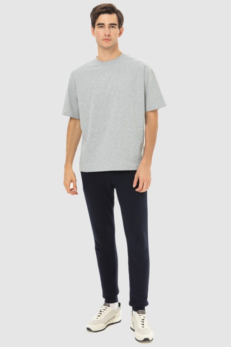 Товар серого цвета с внутренней стороны