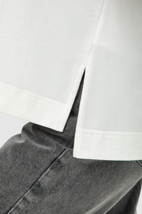 футболка из хлопка по цене 3990 руб вид справа