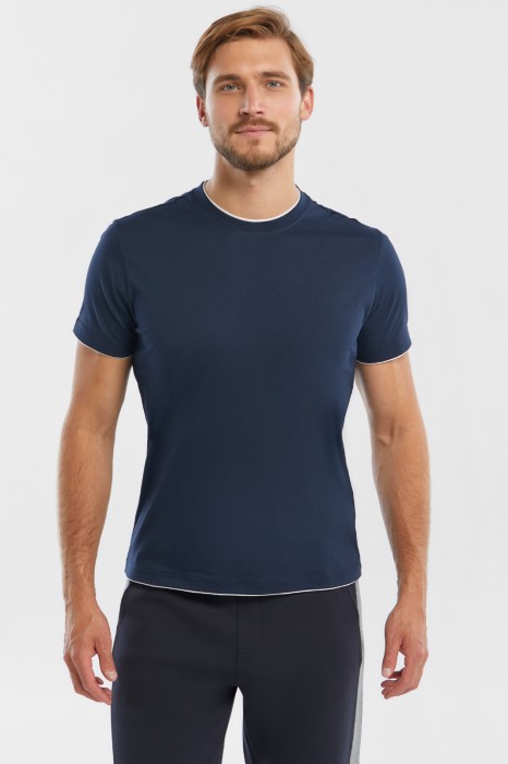 футболка из хлопка фотография