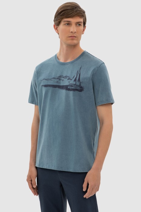 футболка из хлопка по цене 1990 руб вид справа