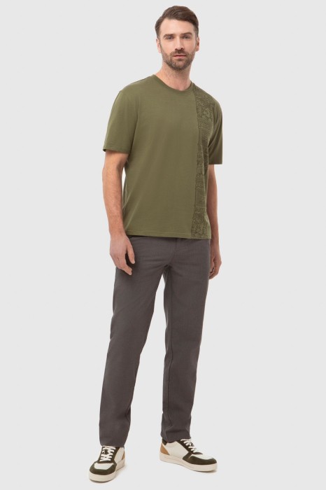 футболка из хлопка из россии вид сбоку