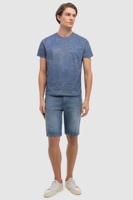 футболка из хлопка из россии вид сбоку