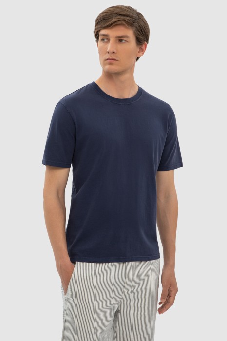 футболка из хлопка фотография