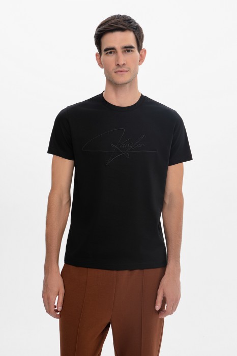 футболка из хлопка фотография