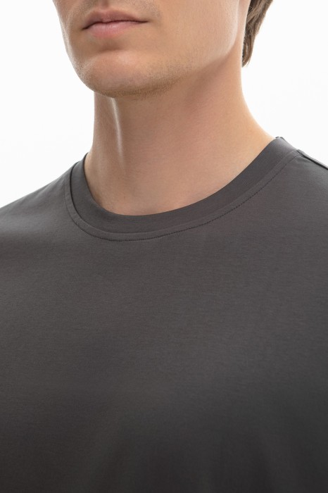 футболка из хлопка от бренда kanzler вид слева