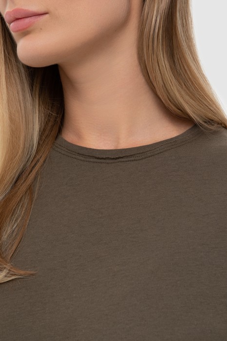 футболка из льна и хлопка от бренда kanzler вид слева