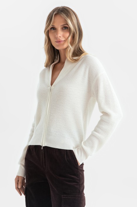 кардиган из шерсти и кашемира фотография