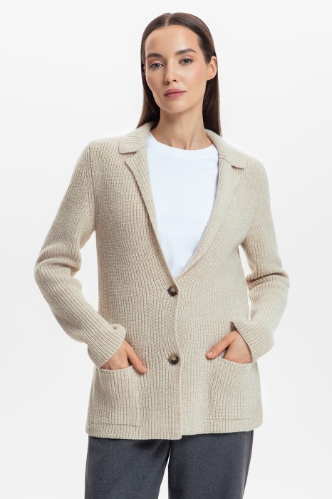 кардиган из шерсти фотография