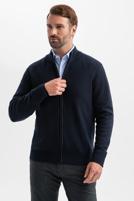 кардиган из шерсти по цене 12990 руб вид справа