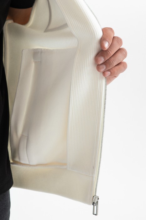 кардиган на молнии limited edition по цене 16990 руб вид справа