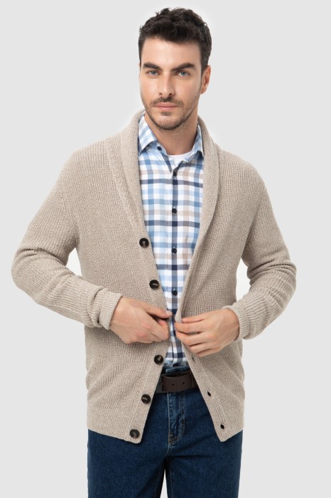 кардиган на пуговицах с шалевым воротником фотография