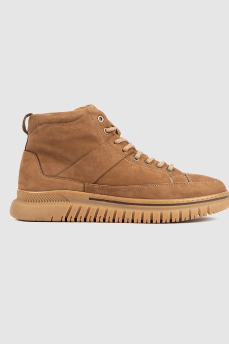 кеды из натуральной кожи по цене 12990 руб вид справа