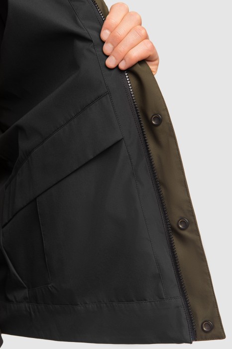 куртка двусторонняя с водоотталкивающей обработкой из проверенных материалов спереди