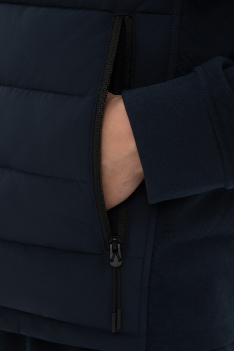 куртка комбинированная спортивная из россии вид сбоку