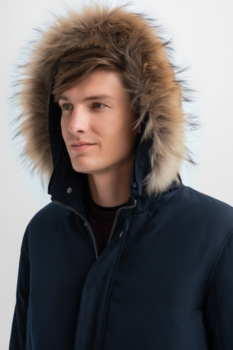 куртка с натуральным мехом и водоотталкивающей обработкой из меха спереди