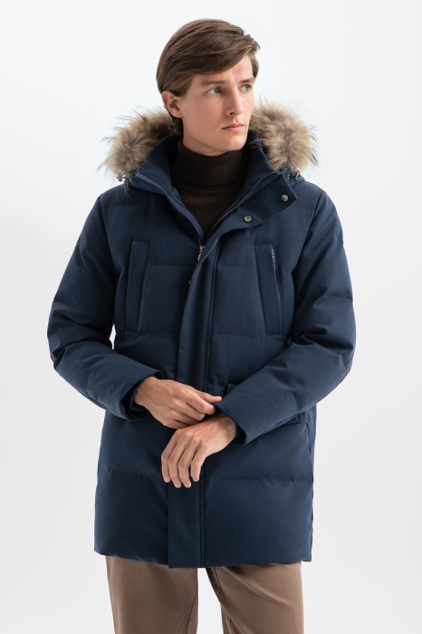 куртка с натуральным мехом и водоотталкивающей обработкой из меха спереди