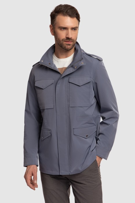 куртка с водоотталкивающей обработкой фотография