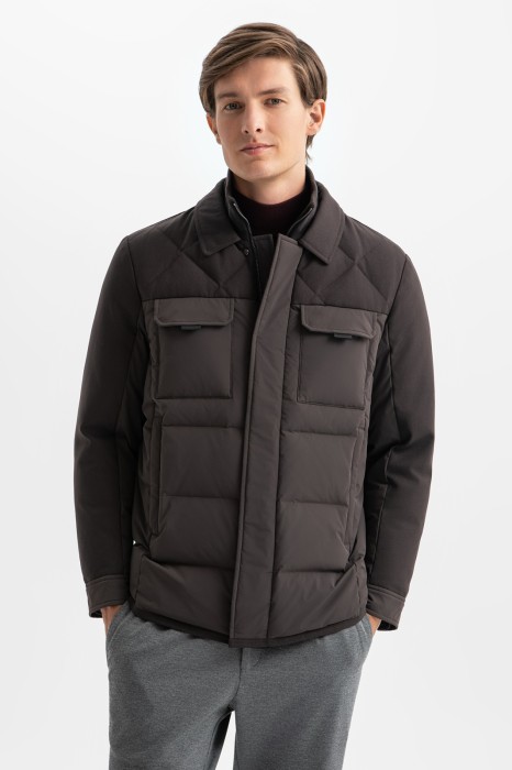 куртка с водоотталкивающей обработкой фотография