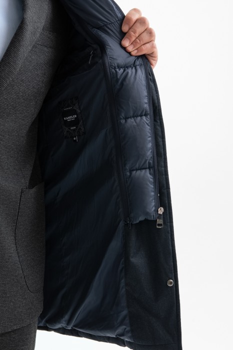 куртка со съемной манишкой по цене 34990 руб вид справа