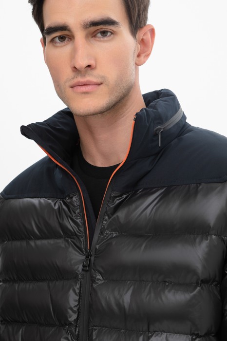 куртка стеганая с потайным капюшоном и водоотталкивающей обработкой от бренда kanzler вид слева