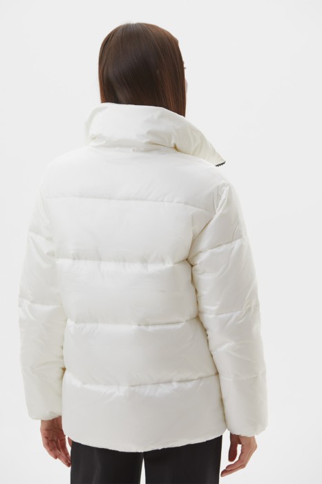 куртка стеганая из проверенных материалов спереди