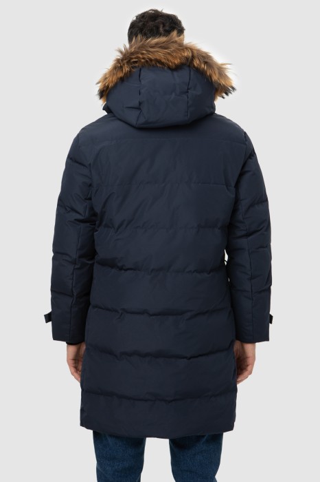 куртка удлиненная зимняя с отделкой из натурального меха из россии вид сбоку