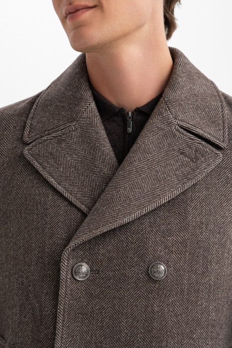 пальто-бушлат из шерсти и кашемира двубортное от бренда kanzler вид слева