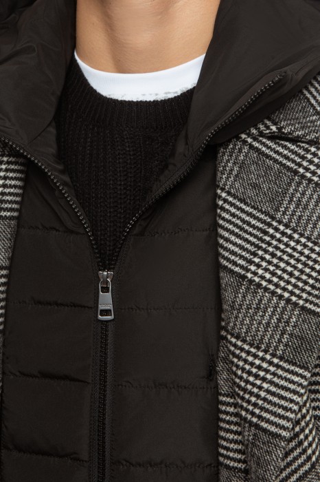 пальто двубортное демисезонное в клетку со съемным капюшоном от бренда kanzler вид слева