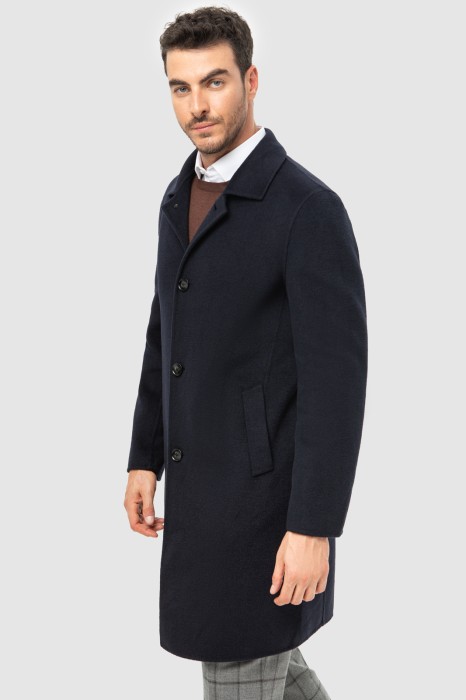 Товар синего цвета с внутренней стороны