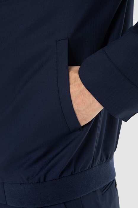 пиджак-бомбер по цене 16990 руб вид справа