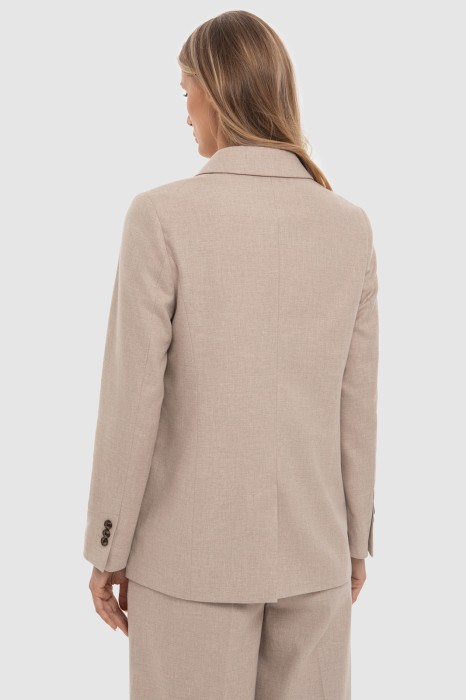 Товар бежевого цвета с внутренней стороны