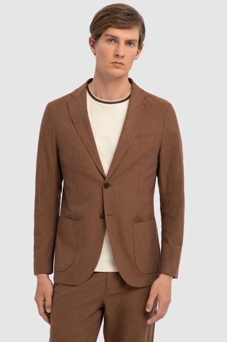 пиджак из хлопка, льна и тенсела фотография
