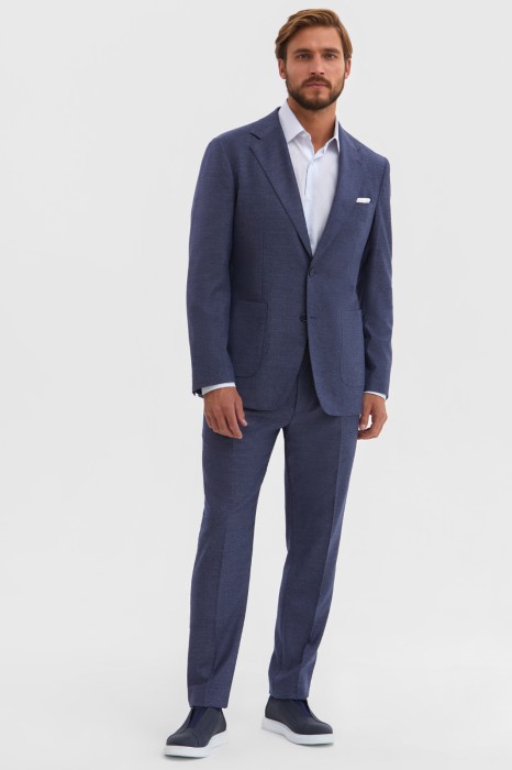 Товар синего цвета с внутренней стороны