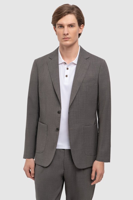 пиджак из шерсти, устойчивой к сминанию из шерсти спереди