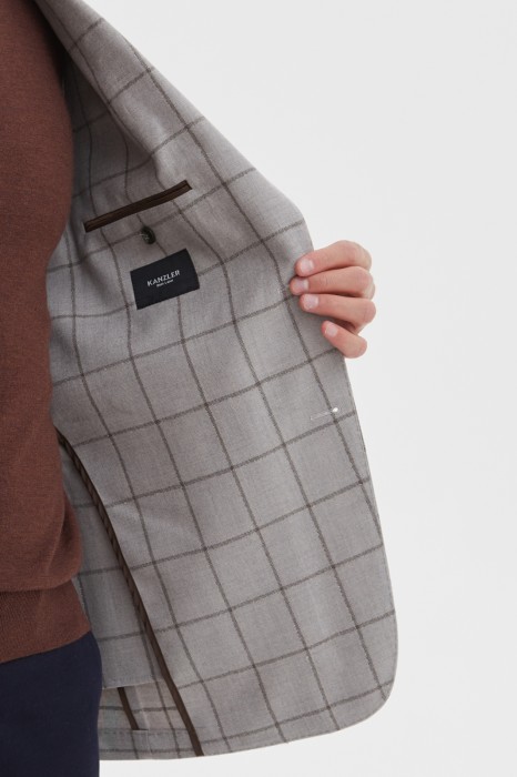 пиджак из шерсти по цене 16990 руб вид справа