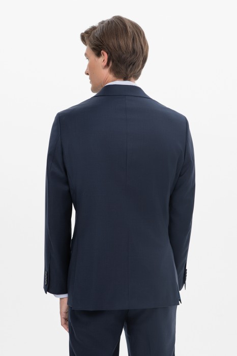 пиджак из шерсти из россии вид сбоку