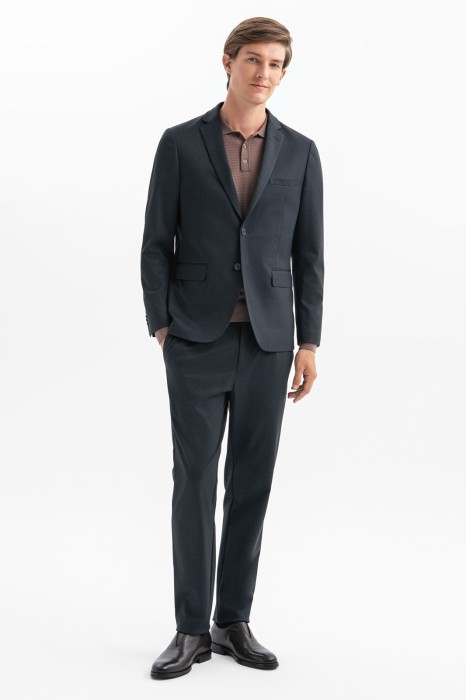 Товар синего цвета с внутренней стороны