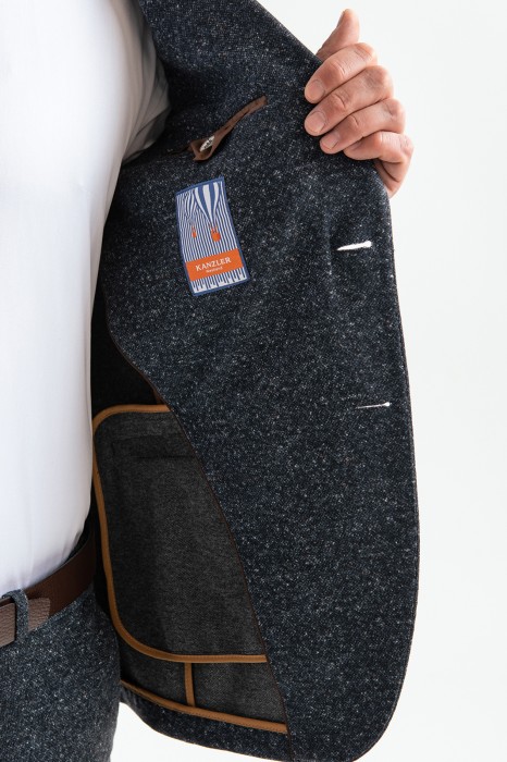 пиджак из трикотажной ткани по цене 29990 руб вид справа