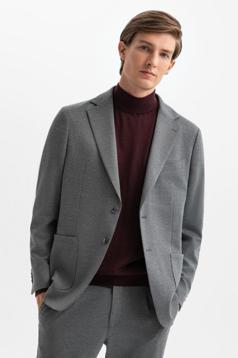 пиджак из трикотажной ткани фотография