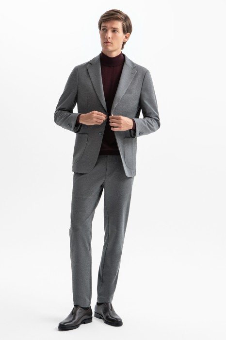 Товар серого цвета с внутренней стороны