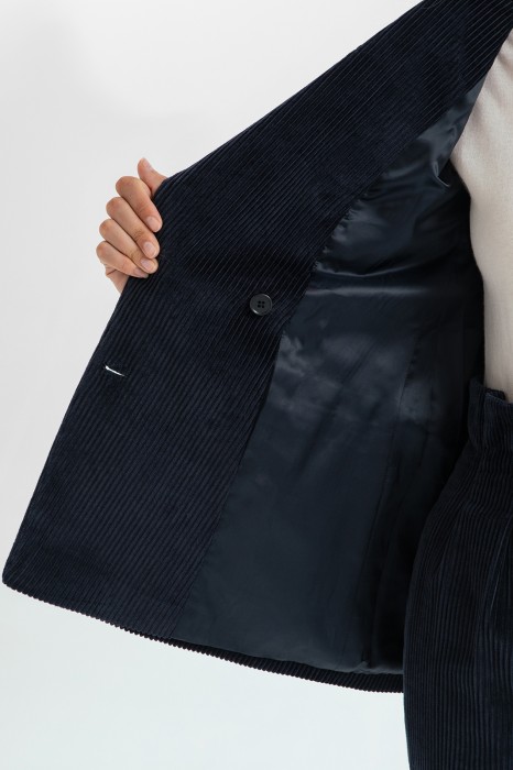 пиджак из вельвета по цене 14990 руб вид справа