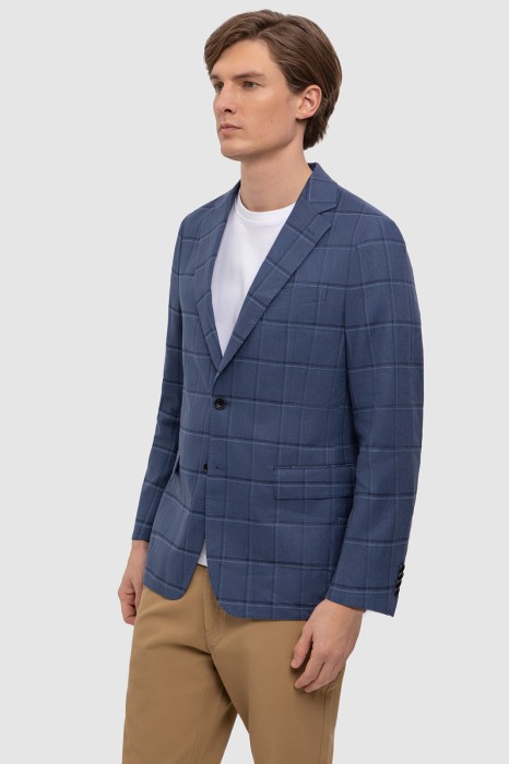 Товар синего цвета с внутренней стороны