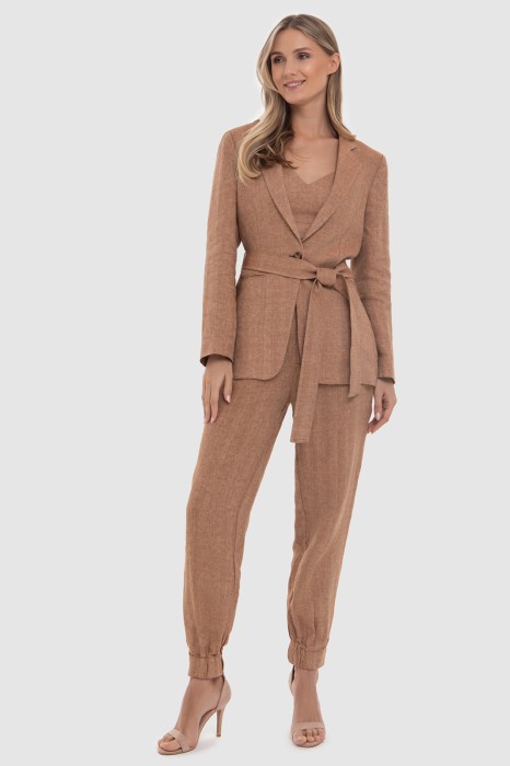 пиджак изо льна городского стиля с лицевой стороны