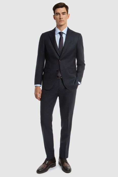 Товар синего цвета с внутренней стороны